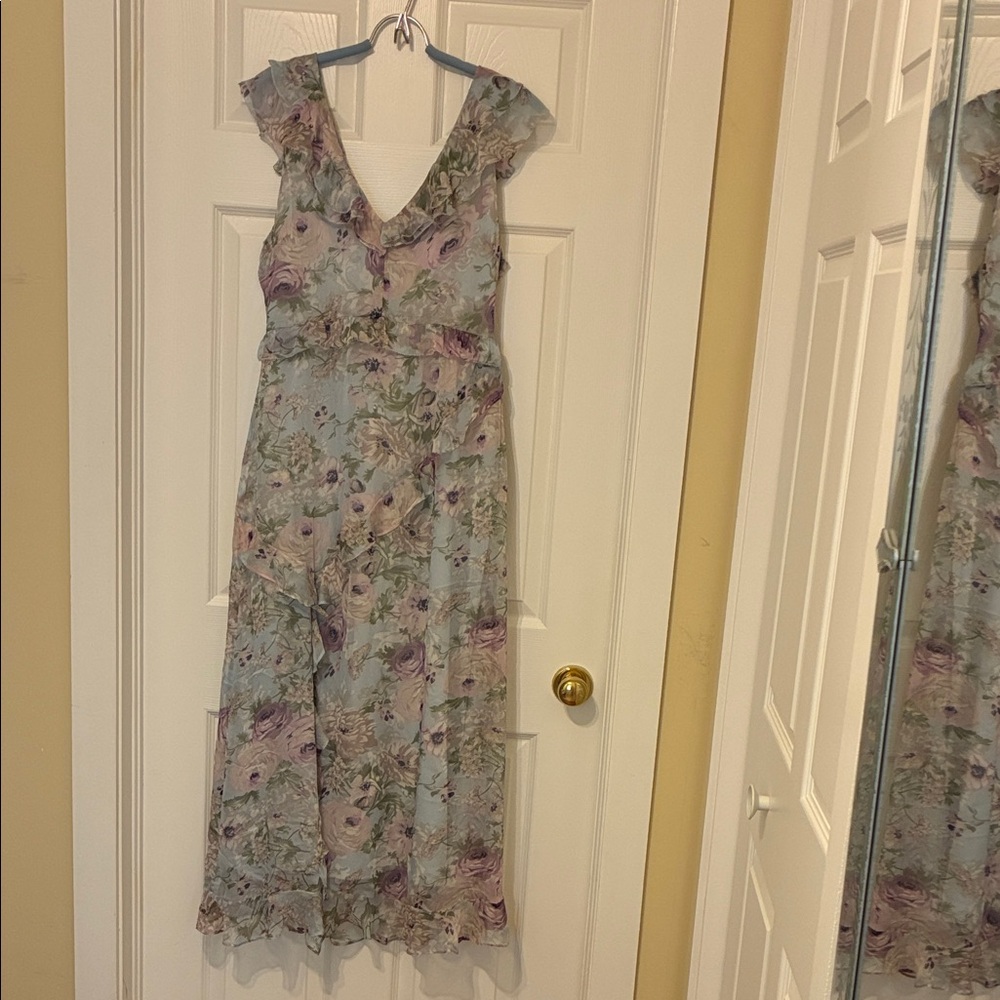 NWOT Astr Pastel Floral Maxi Dress